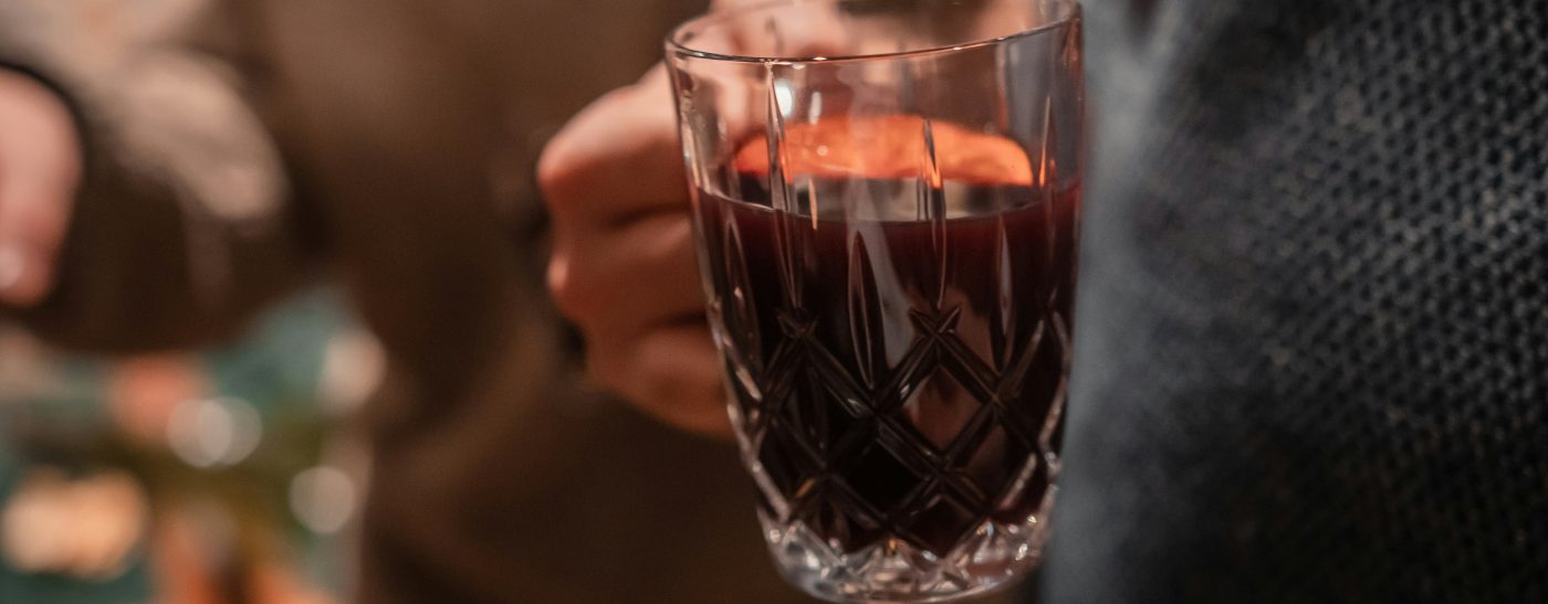 Kuvano Vino - Pravi Zimski Klasik Koji Greje Dušu Kuvano Vino